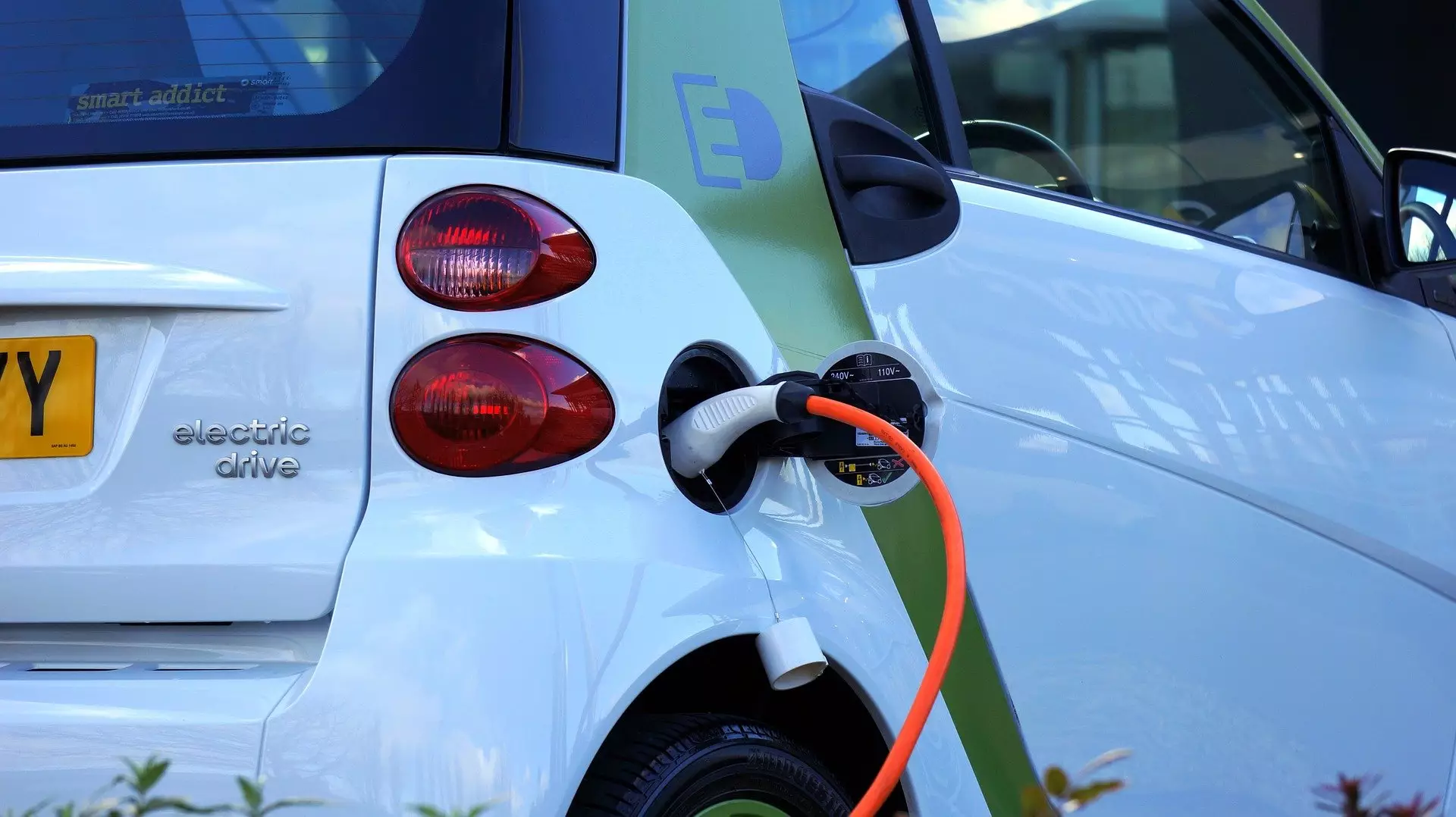 The UK’s Electric Vehicle Industry: A Critical Review