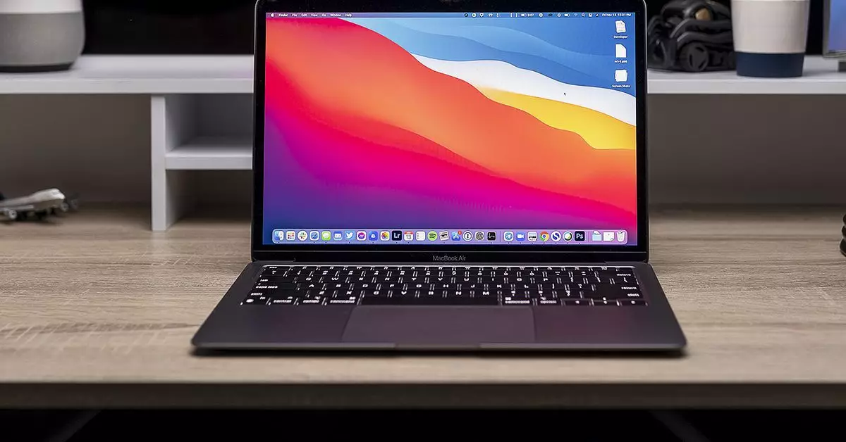 Discounted M1 MacBook Air Available at Walmart and Best Buy