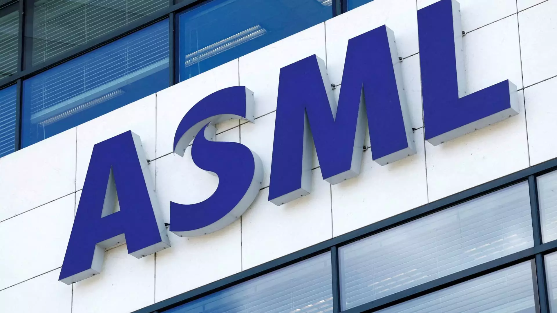 ASML’s Future in the Netherlands: A Closer Look