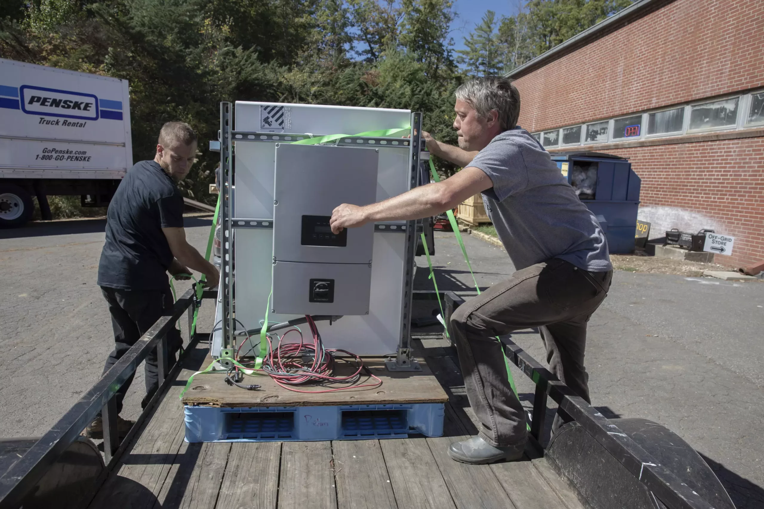 Resilience Amidst Disaster: How Solar Solutions Are Revolutionizing Hurricane Recovery in North Carolina