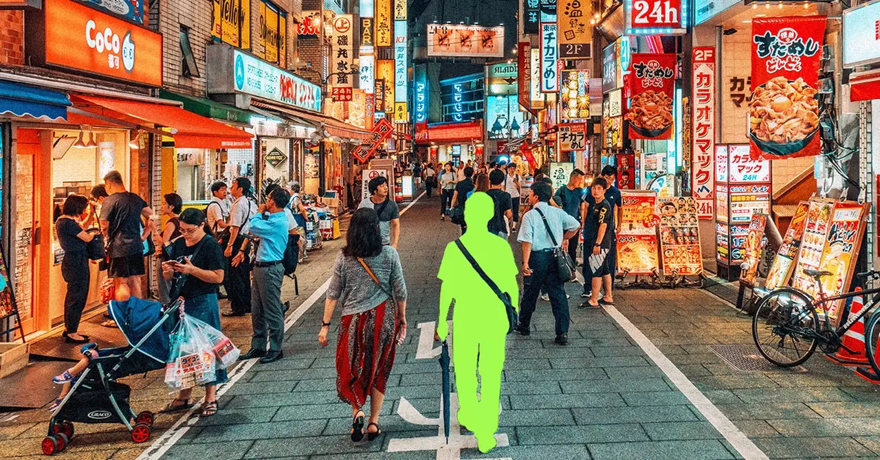 Navigating Tokyo with a Virtual Companion: A Journey with David