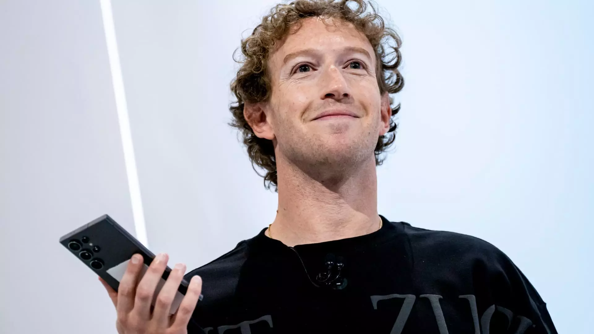 The Battle of Tech Titans: Mark Zuckerberg’s Critique of Apple’s Stagnation