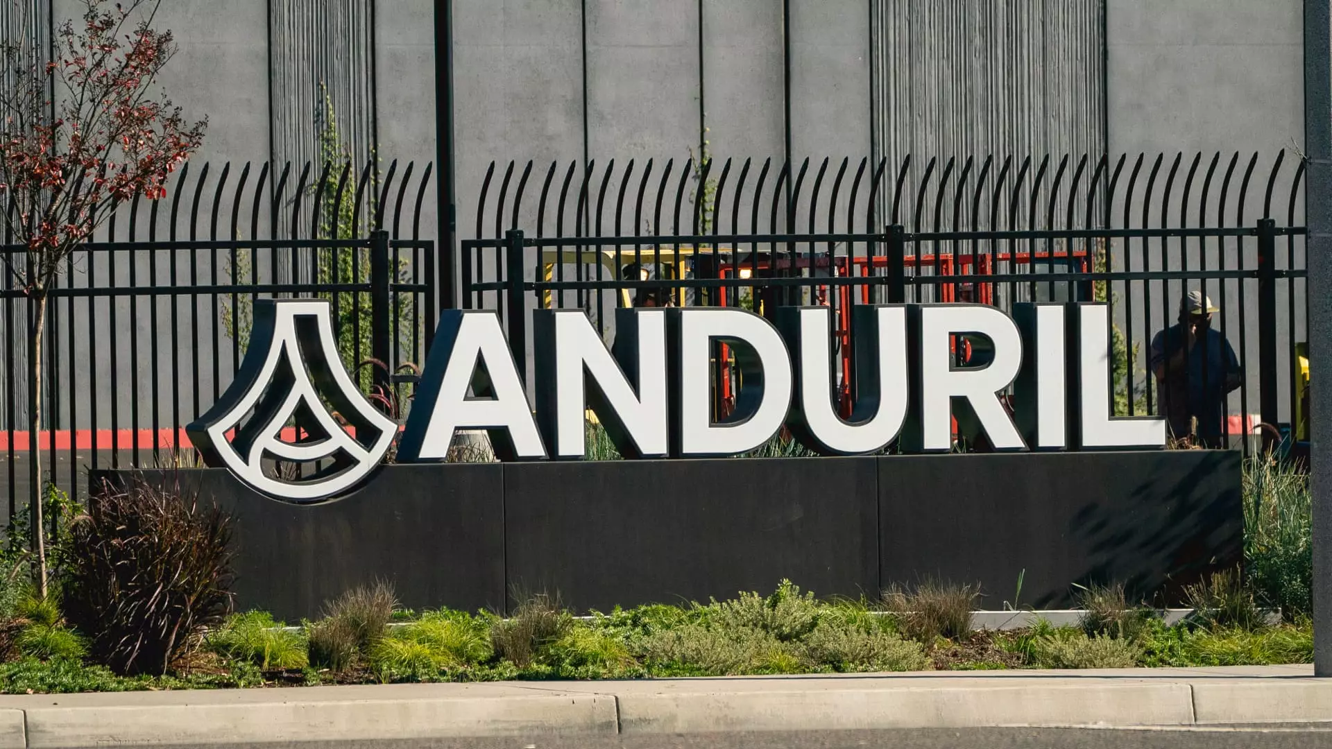 Revolutionizing Defense: Anduril Industries’ $2.5 Billion Investment Triumph