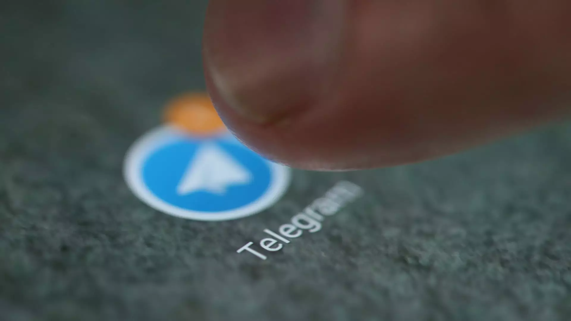 Revolutionizing Digital Finance: Telegram’s Bold Move into Mainstream Cryptocurrency Integration