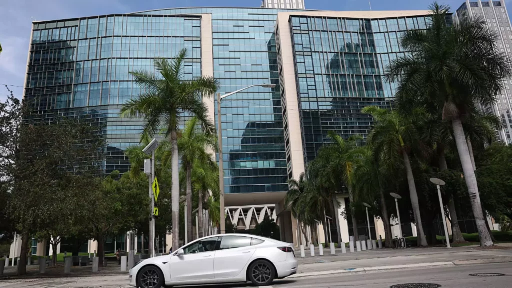 12 Critical Flaws in Tesla’s Autopilot That Could Save Lives — If Recognized